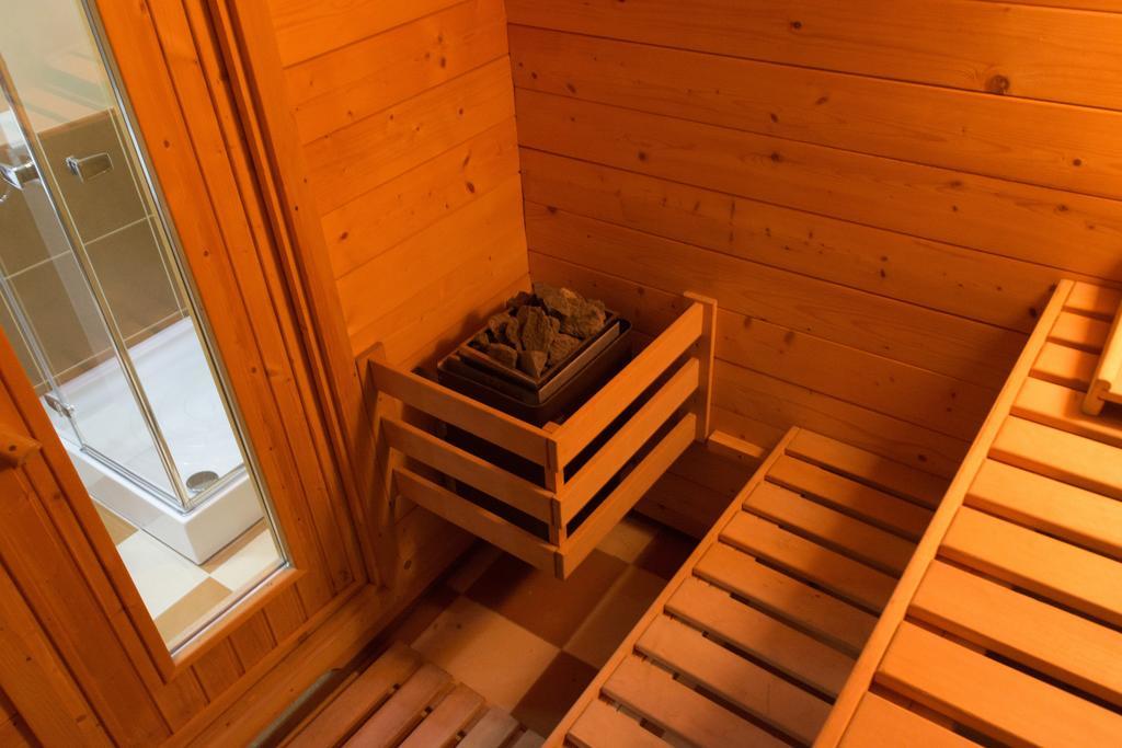 Thuild - Your World Of Leisure Targu Mures Luaran gambar